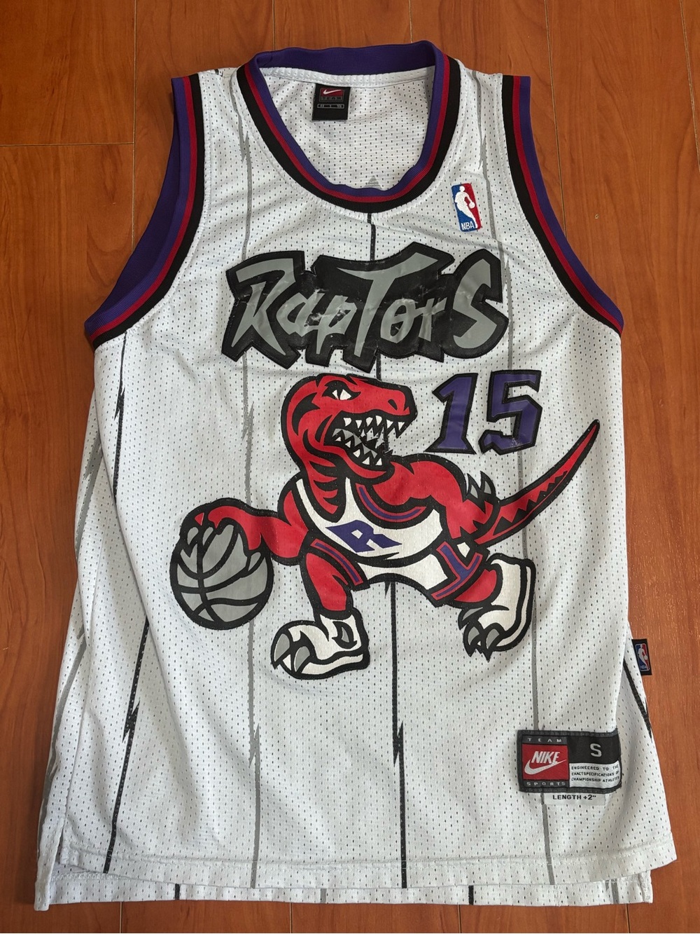 Nike Toronto Raptors Vince Carter #15 White Mesh Jersey- Size Small